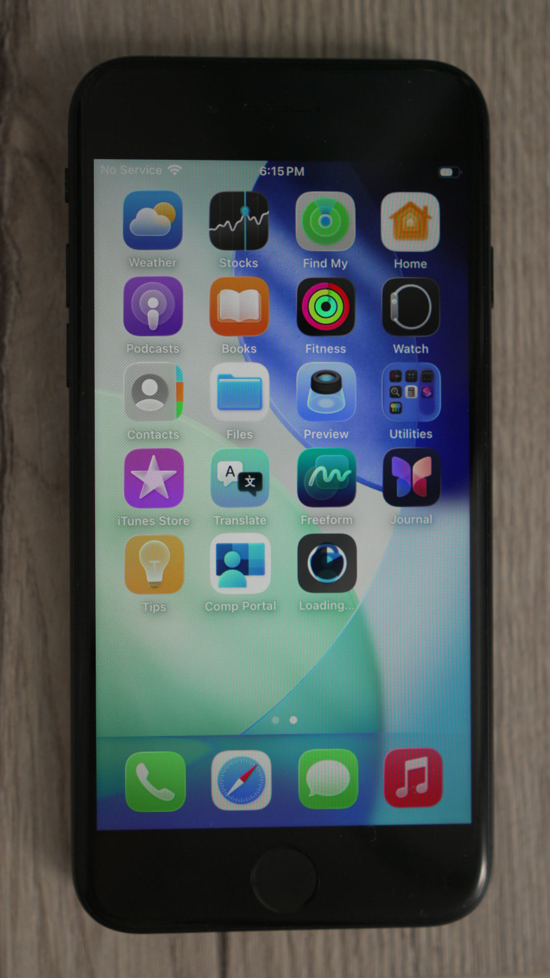 Home screen - apps installing