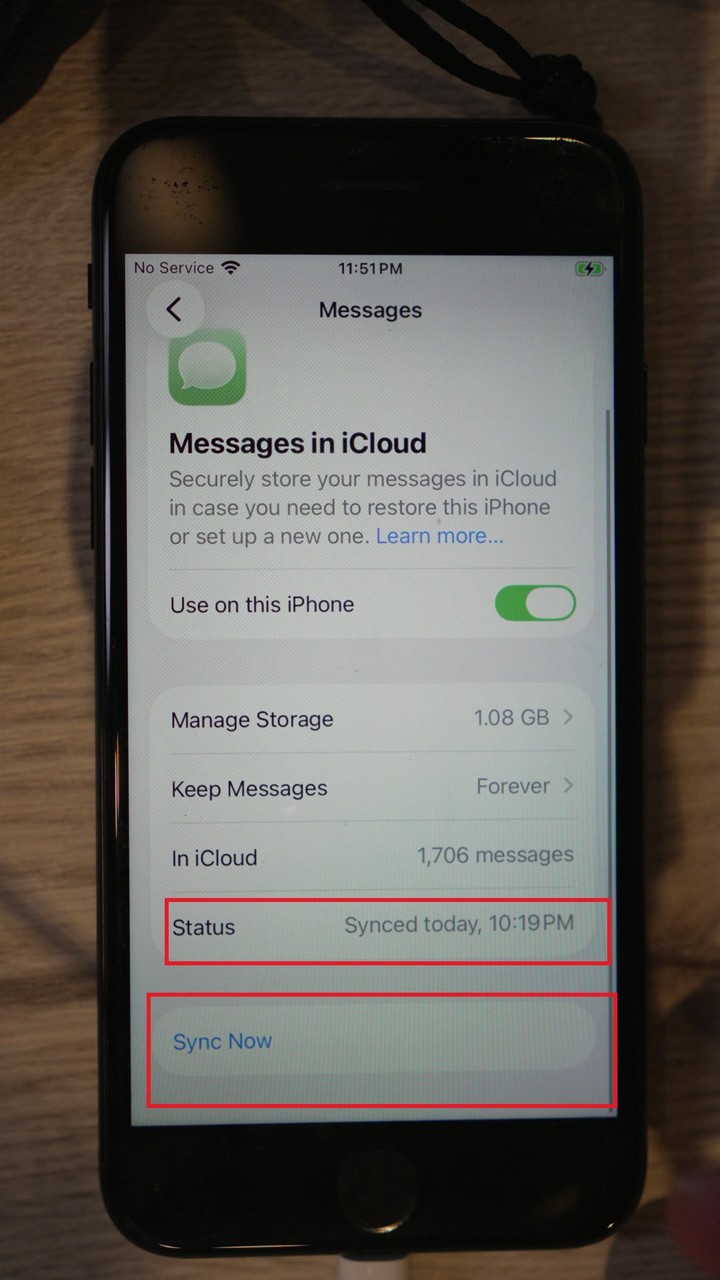 Messages in iCloud detail, Sync Now